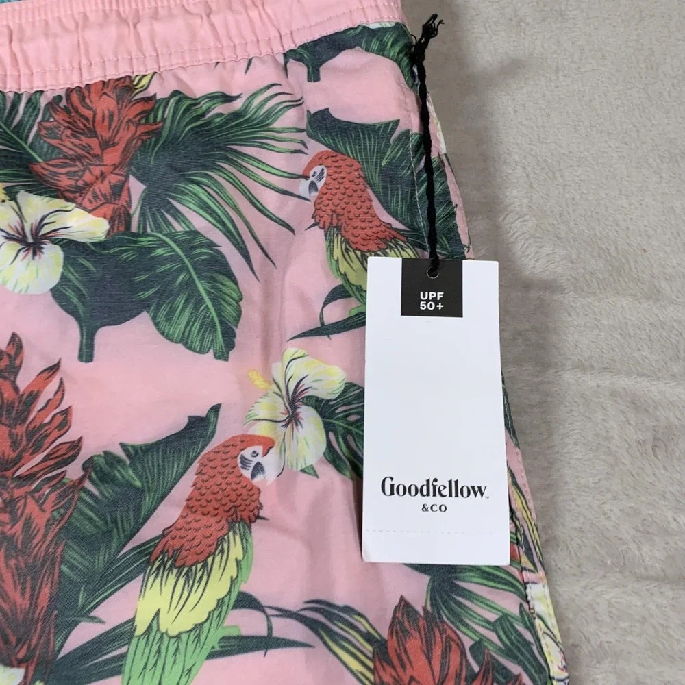 Goodfellow & Co Swim Trunks Mens 2XL Parrot Floral Stretch 7